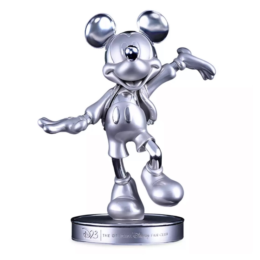 D23 Exclusive Limited Edition Mickey Mouse ''Leader of the Club'' Figurine